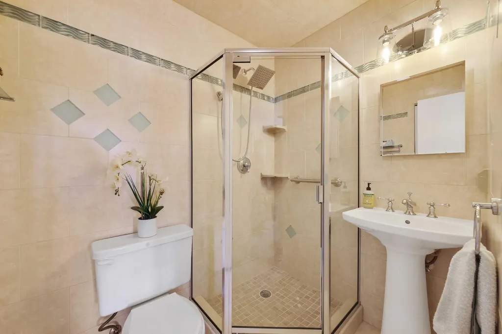 13757 Flora Place Delray Beach FL 33484