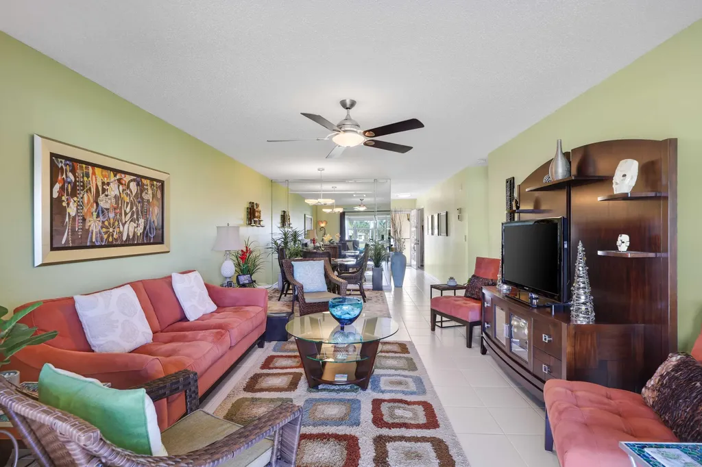 13757 Flora Place Delray Beach FL 33484