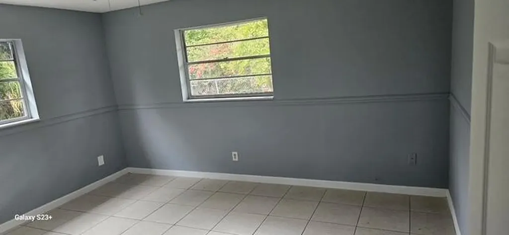 3425 Grace Avenue Palm Springs FL 33461