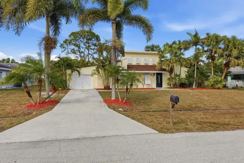 511 SW Comet Terrace Port St Lucie FL 34953