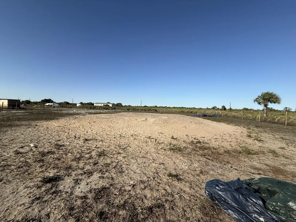 21377 NW 276th Street Okeechobee FL 34972