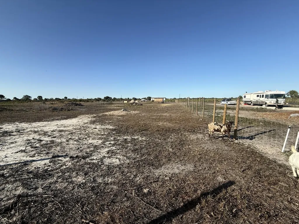 21377 NW 276th Street Okeechobee FL 34972