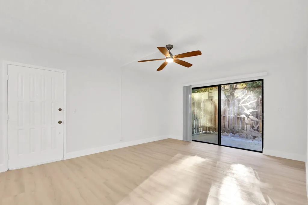 3402 Gardens East Drive Palm Beach Gardens FL 33410