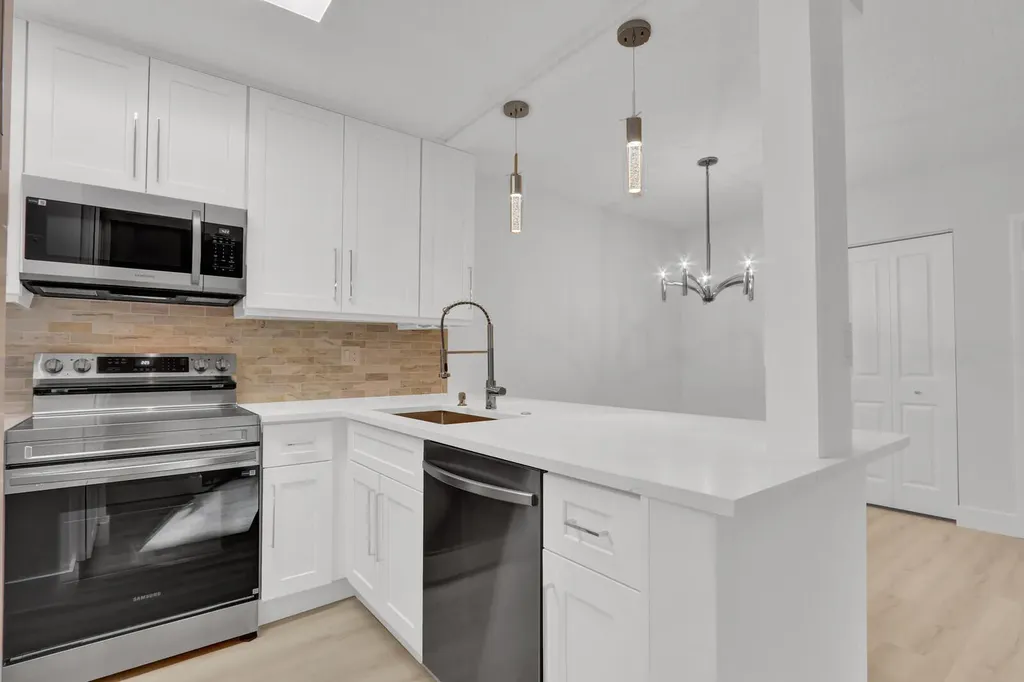 3402 Gardens East Drive Palm Beach Gardens FL 33410