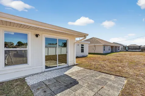 2058 SE Watercrest Street Port St Lucie FL 34984