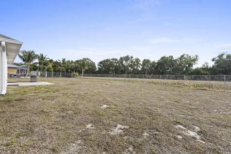 6942 NW Hershy Circle Port St Lucie FL 34983