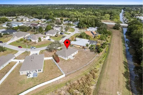 6942 NW Hershy Circle Port St Lucie FL 34983