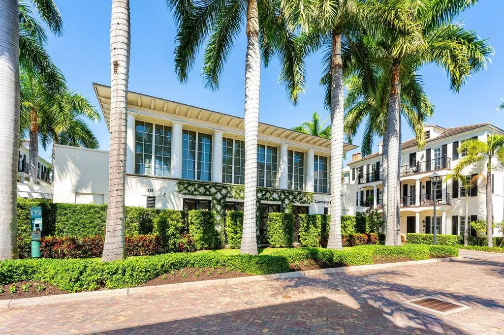 373 E Cannery Row Circle Delray Beach FL 33444