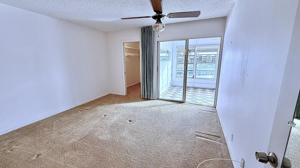 3082 Oakridge U Deerfield Beach FL 33442