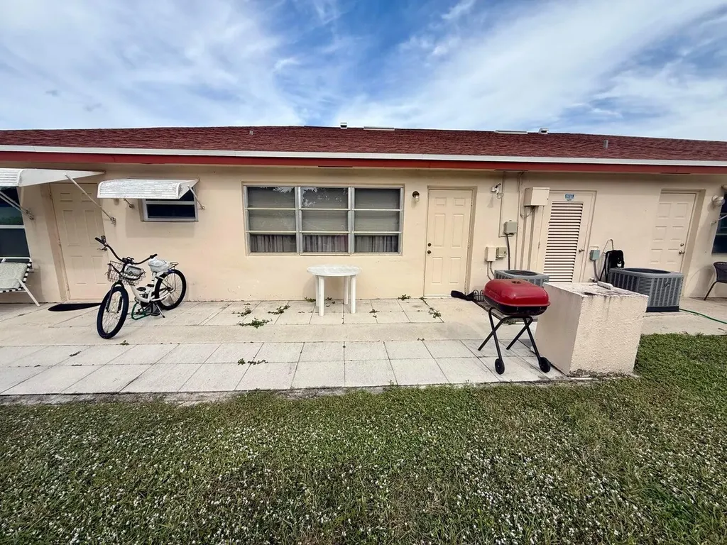 5170 NW 3rd Court Delray Beach FL 33445