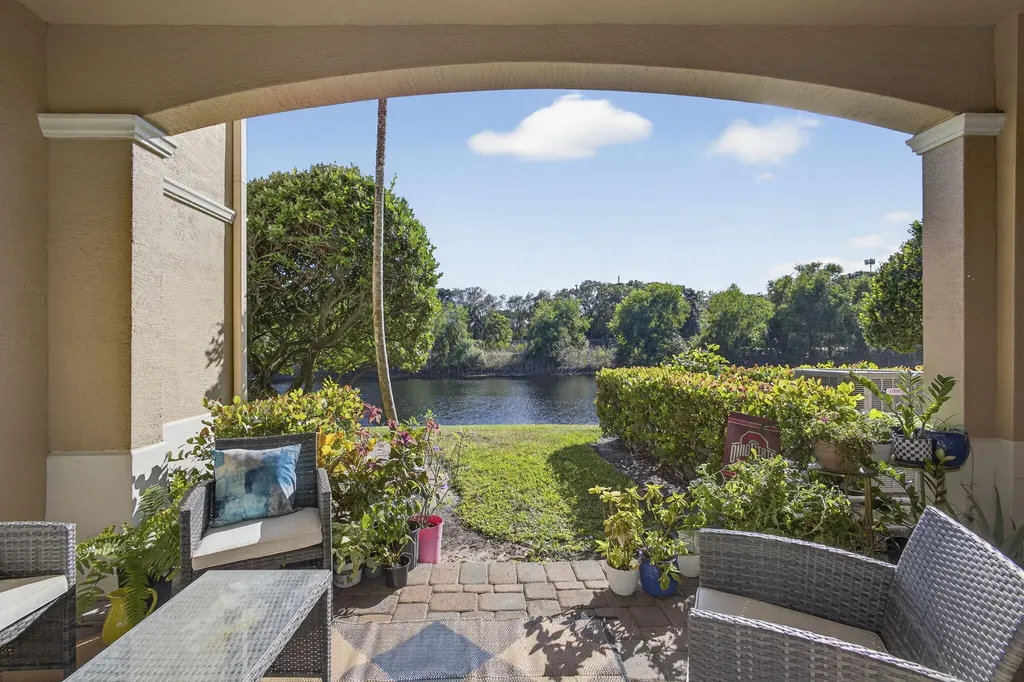 4511 Artesa Way S Palm Beach Gardens FL 33418