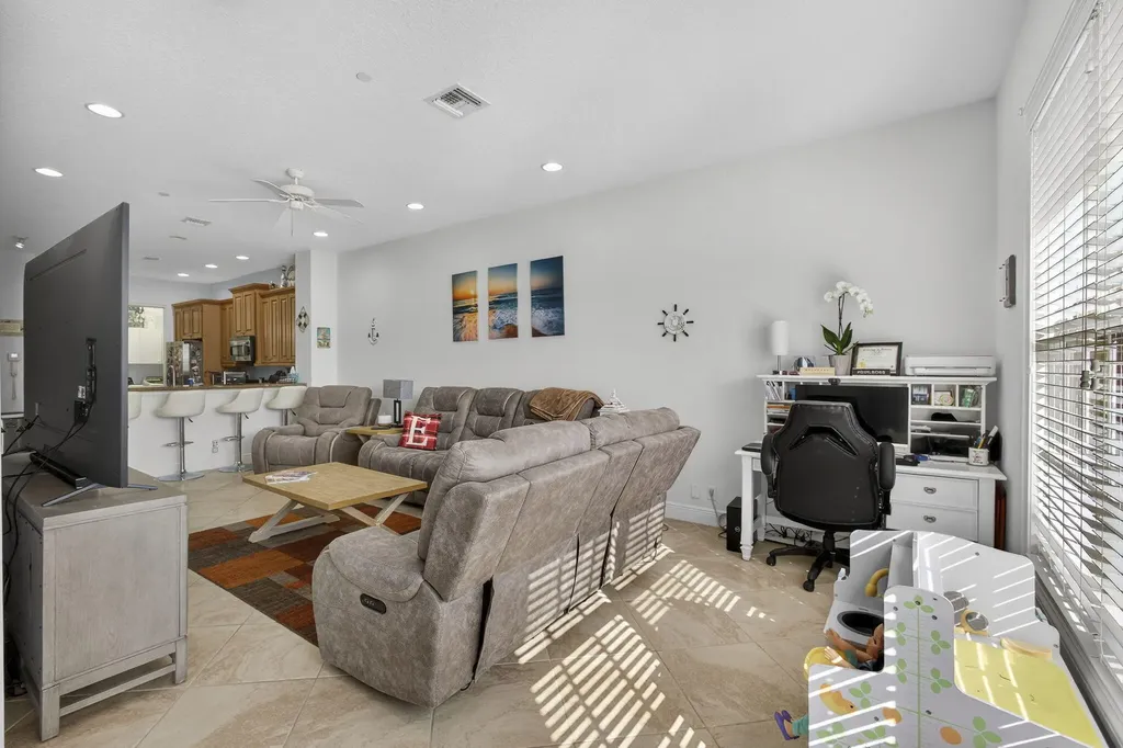 4511 Artesa Way S Palm Beach Gardens FL 33418