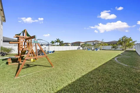 7461 NW Greenspring Street Port St Lucie FL 34987