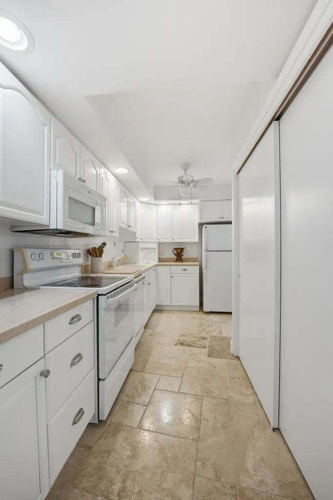 2780 S Ocean Boulevard Palm Beach FL 33480