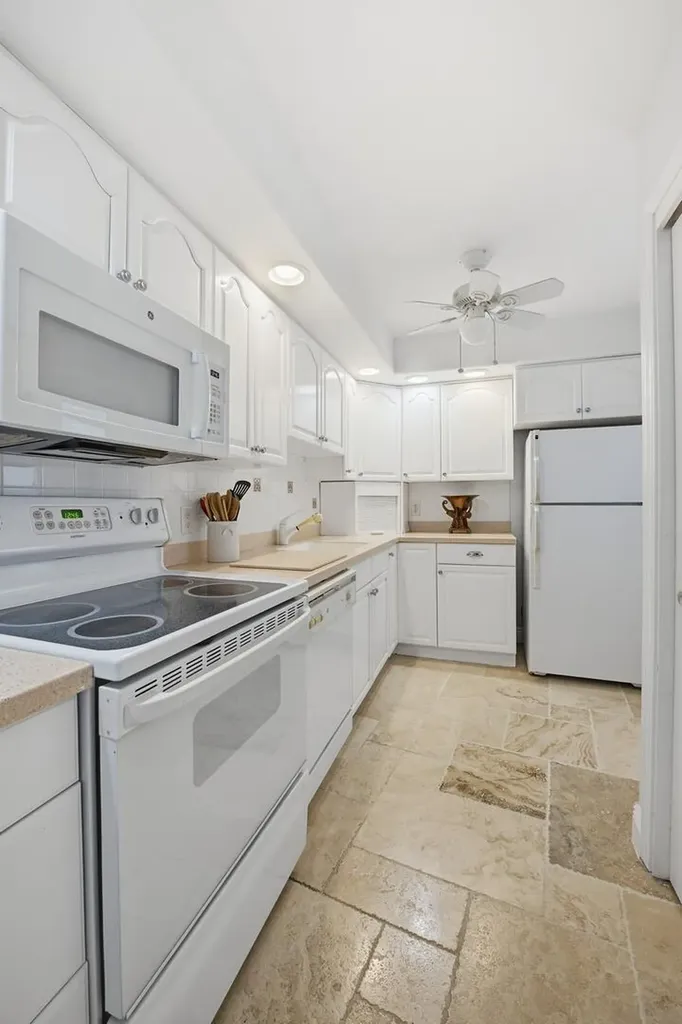 2780 S Ocean Boulevard Palm Beach FL 33480