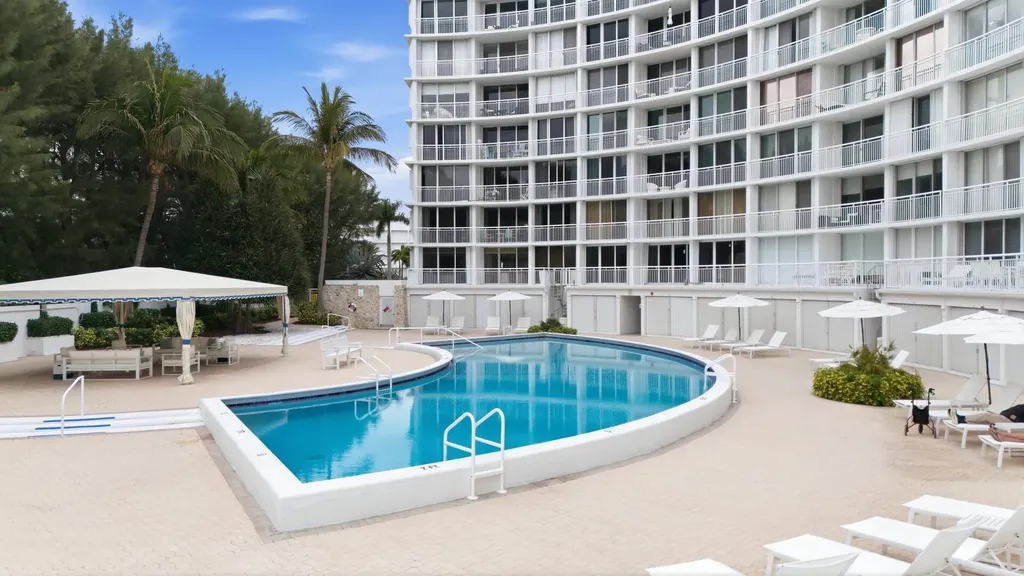 2780 S Ocean Boulevard Palm Beach FL 33480