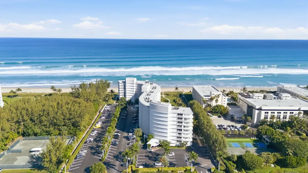 2780 S Ocean Boulevard Palm Beach FL 33480