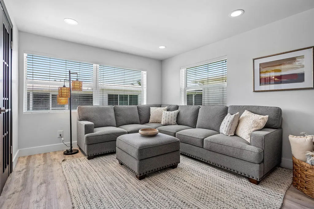 2015 SW 18th Drive Boynton Beach FL 33426