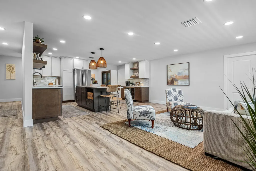 2015 SW 18th Drive Boynton Beach FL 33426