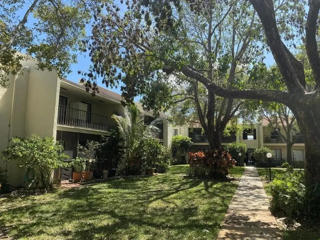 150 Pineview Road Jupiter FL 33469