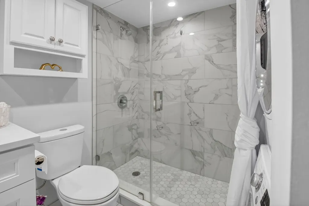 450 Piedmont J Delray Beach FL 33484
