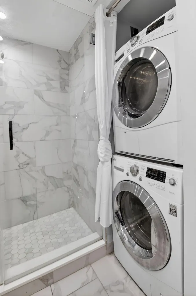 450 Piedmont J Delray Beach FL 33484