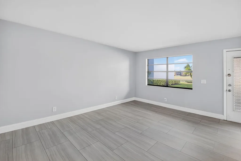 450 Piedmont J Delray Beach FL 33484