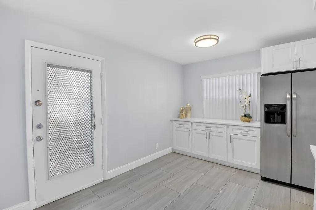 450 Piedmont J Delray Beach FL 33484