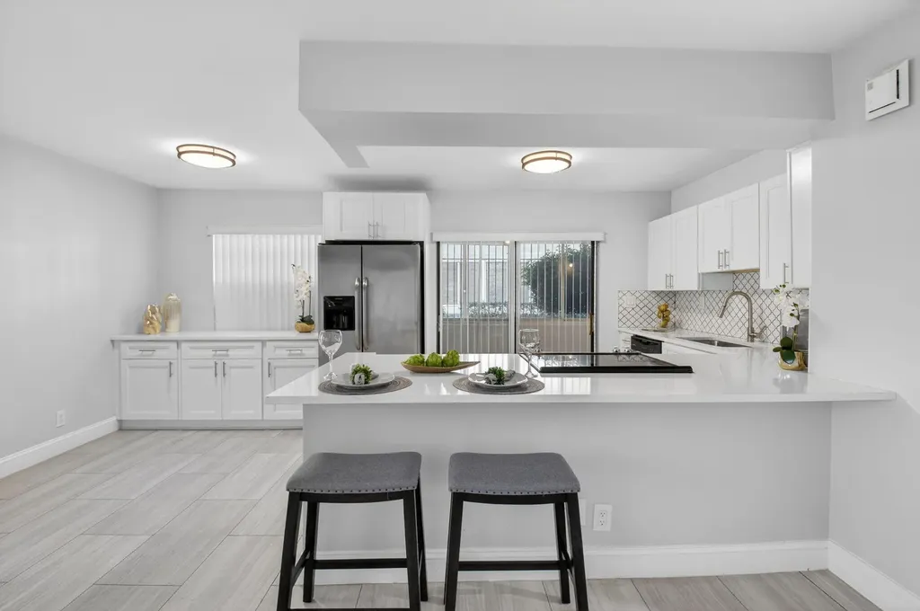 450 Piedmont J Delray Beach FL 33484