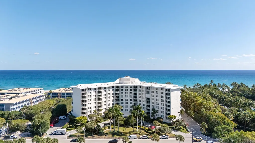 2295 S Ocean Boulevard Palm Beach FL 33480