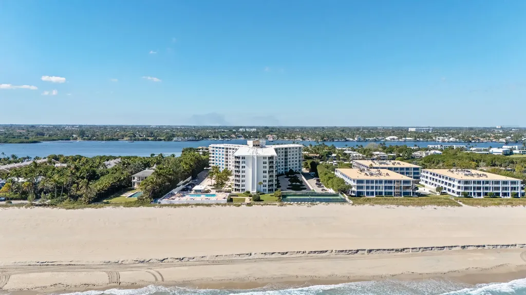 2295 S Ocean Boulevard Palm Beach FL 33480