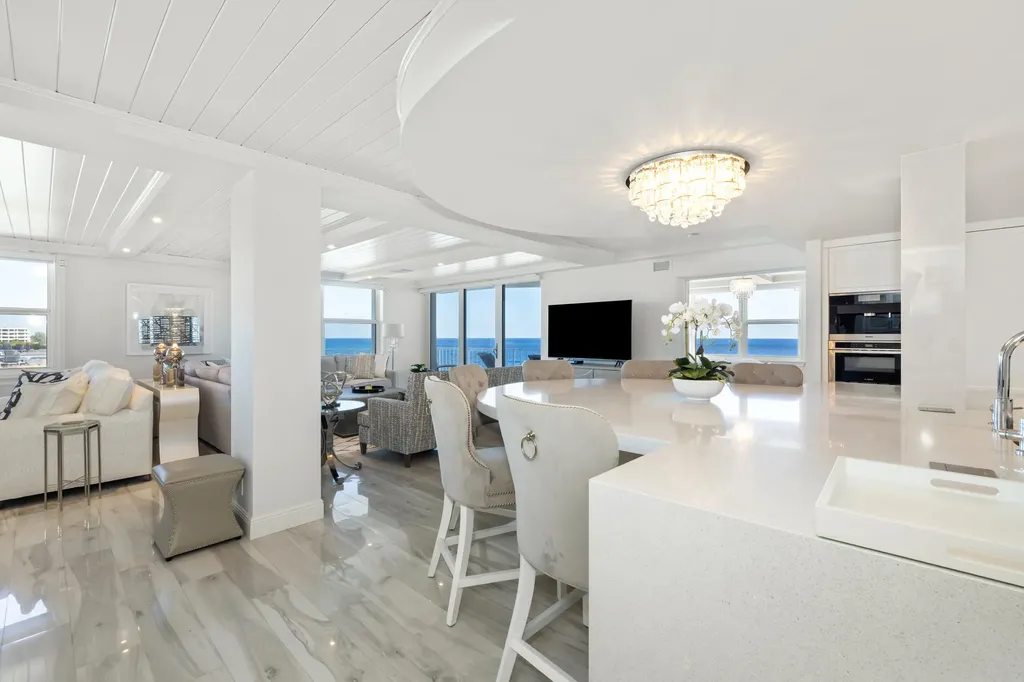 2295 S Ocean Boulevard Palm Beach FL 33480