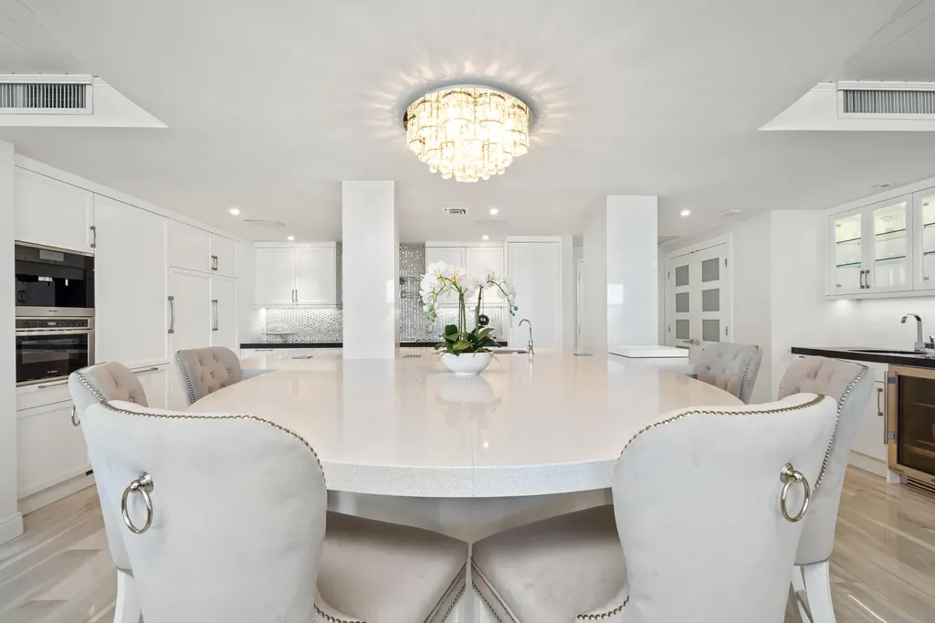 2295 S Ocean Boulevard Palm Beach FL 33480