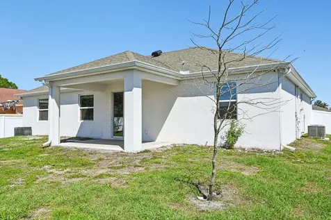 1626 SW Neptune Avenue Port St Lucie FL 34953