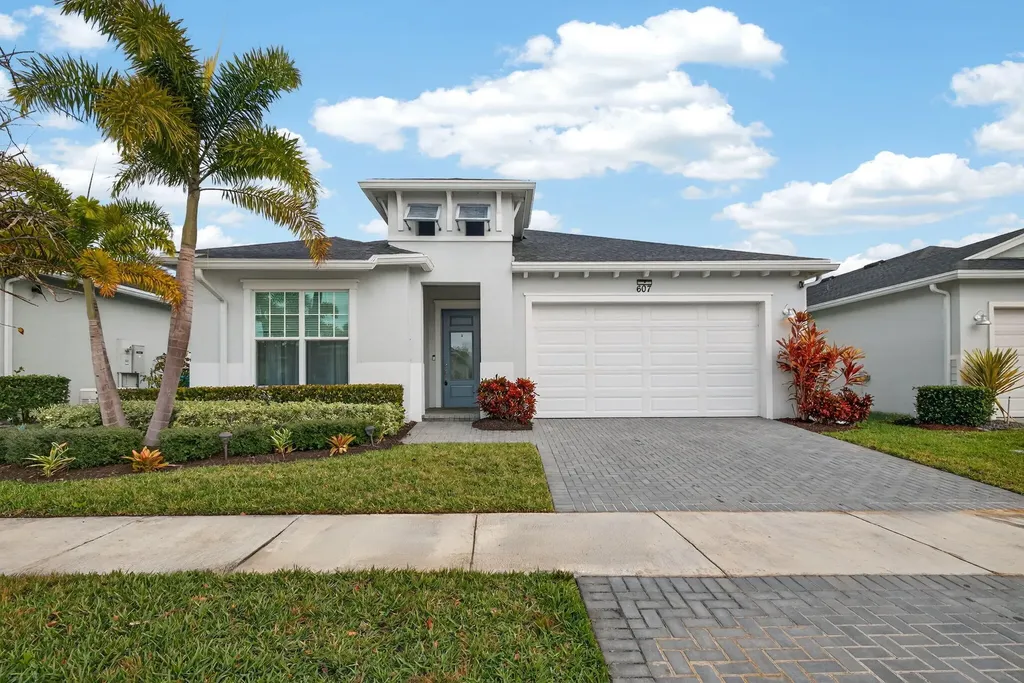 607 SE Mulberry Way Port St Lucie FL 34984