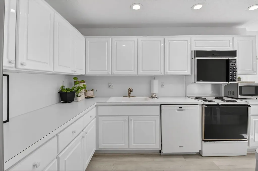 36 Westgate Lane Boynton Beach FL 33436