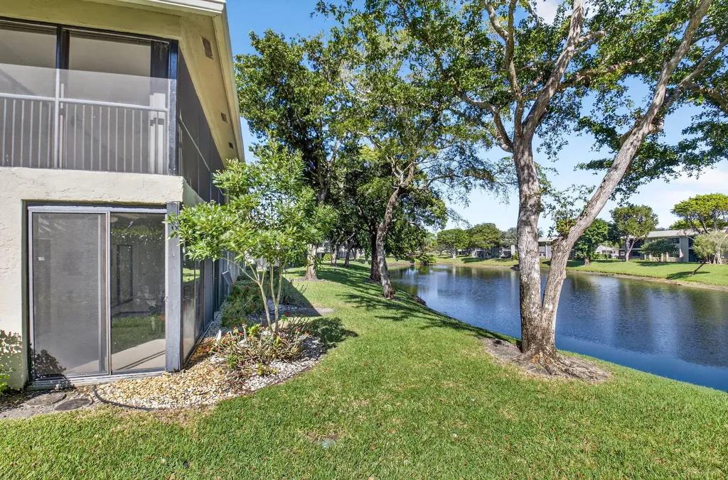 36 Westgate Lane Boynton Beach FL 33436