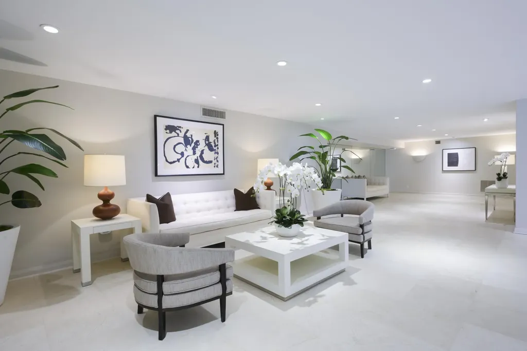 2275 S Ocean Boulevard Palm Beach FL 33480