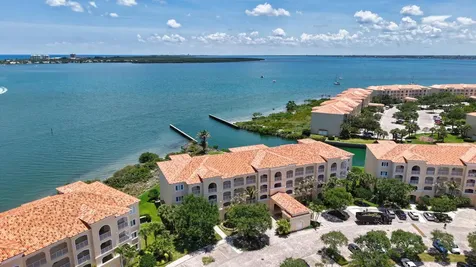 4 Harbour Isle Drive E Fort Pierce FL 34949
