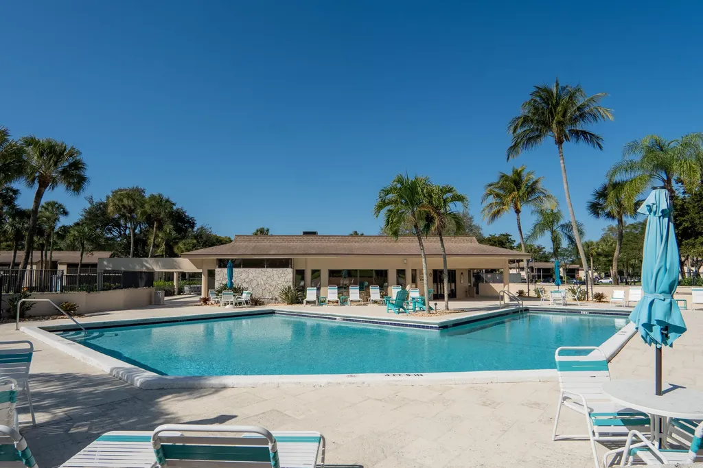 171 Deer Creek Boulevard Deerfield Beach FL 33442