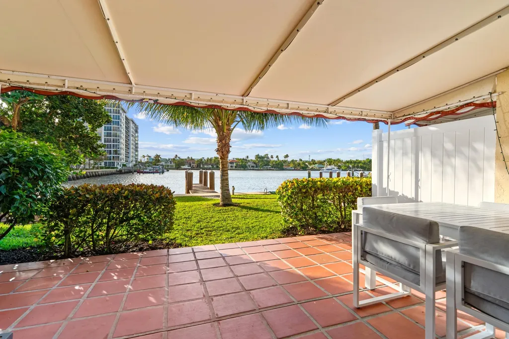 336 Venetian Drive Delray Beach FL 33483