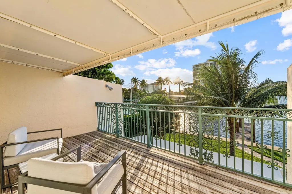 336 Venetian Drive Delray Beach FL 33483