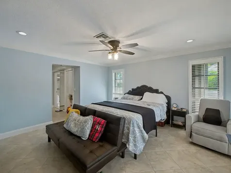 720 Muirfield Circle Atlantis FL 33462