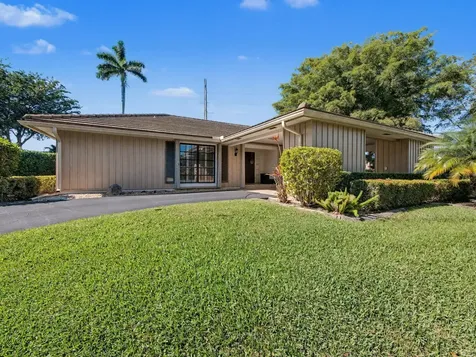 720 Muirfield Circle Atlantis FL 33462