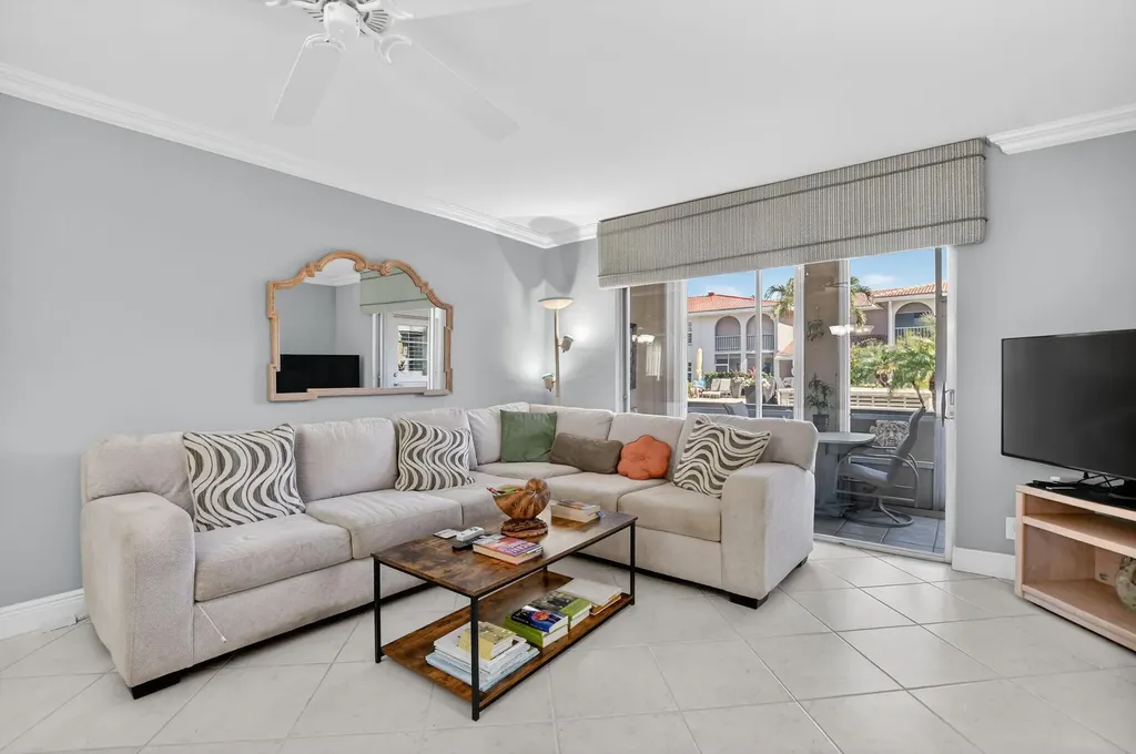 250 NE 20th Street Boca Raton FL 33431