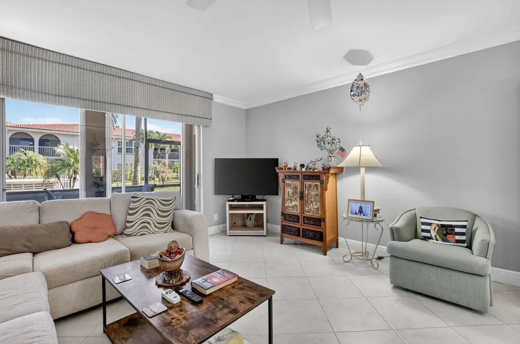 250 NE 20th Street Boca Raton FL 33431