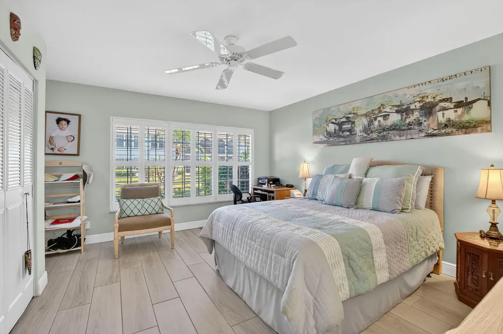 250 NE 20th Street Boca Raton FL 33431