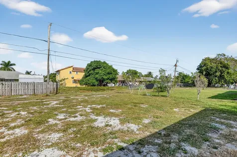 539 NW 8th Avenue Boynton Beach FL 33435