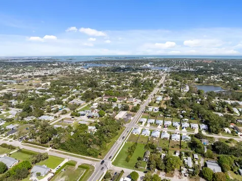 5161 SE Kingfish Avenue Stuart FL 34997