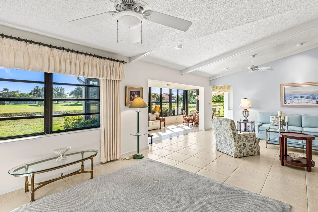 6426 Casabella Lane Boca Raton FL 33433